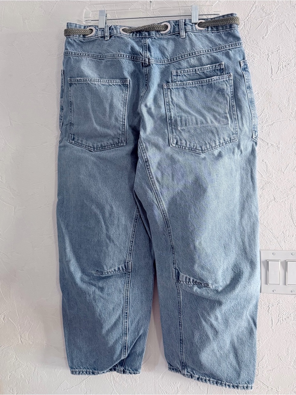 We The Free Moxie Pull-On Barrel Jeans - Truest Blue - sz 31 - Picture 8 of 9